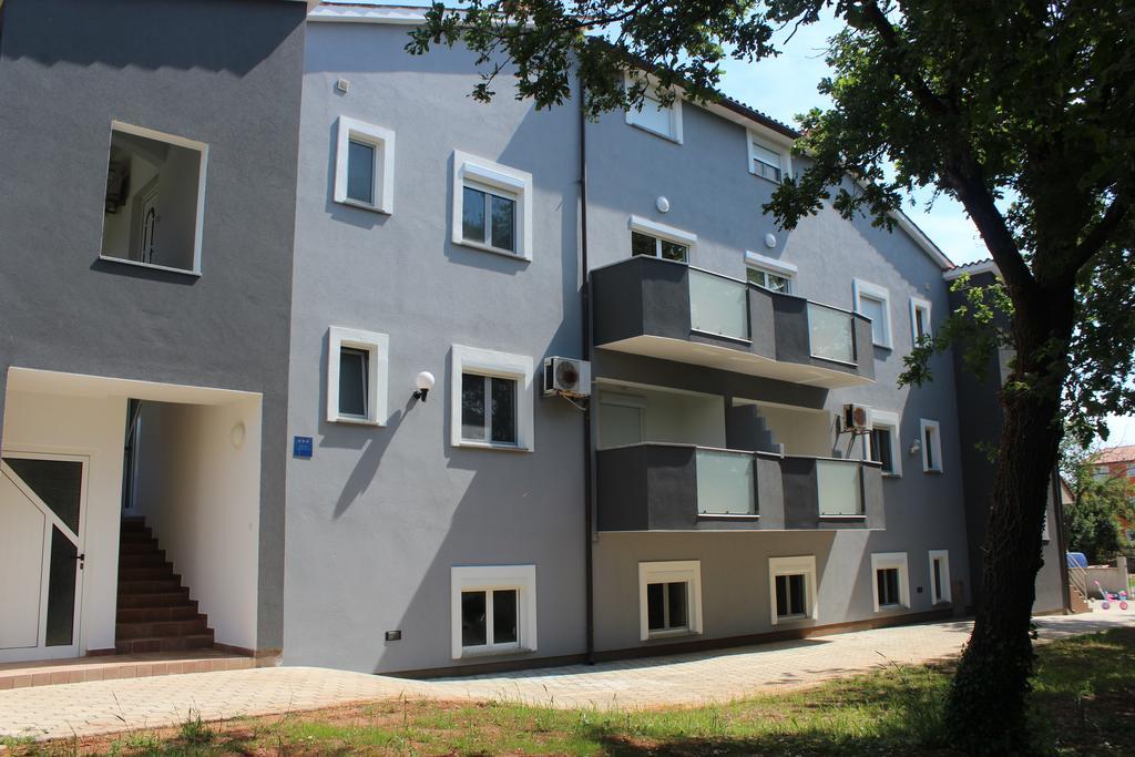 Apartments Barbic Медулин Екстер'єр фото